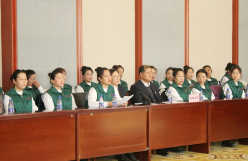 11月14日，，，，，，，，公司工会举办家属委工作总结交流会-1